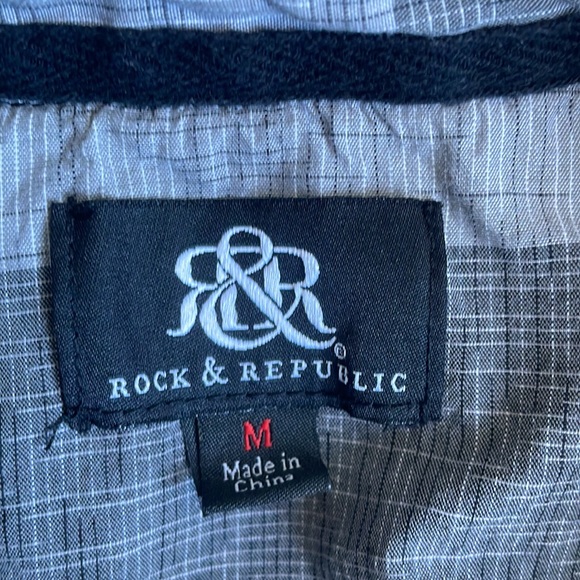 Rock & Republic Grey Plaid Shirt Medium - Picture 5 of 8